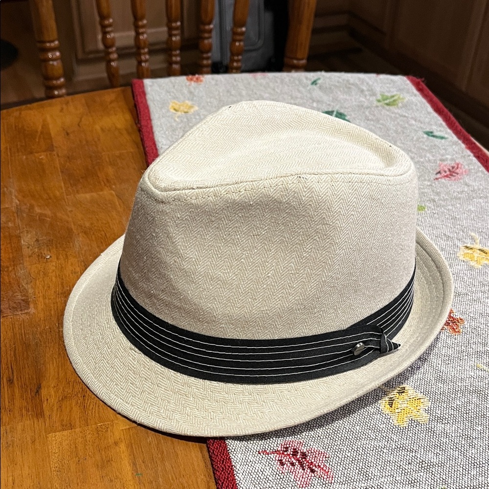 Classic Cream Fedora Hat with Black Band All American Stetson Size Large/Xlarge